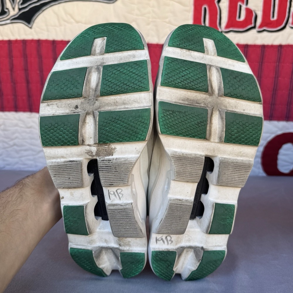 Size 9.5 - On Cloudmonster Running‎ Sneakers in Gray and Green - Picture 10 of 12